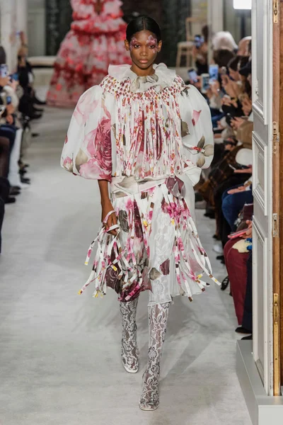 Look 24